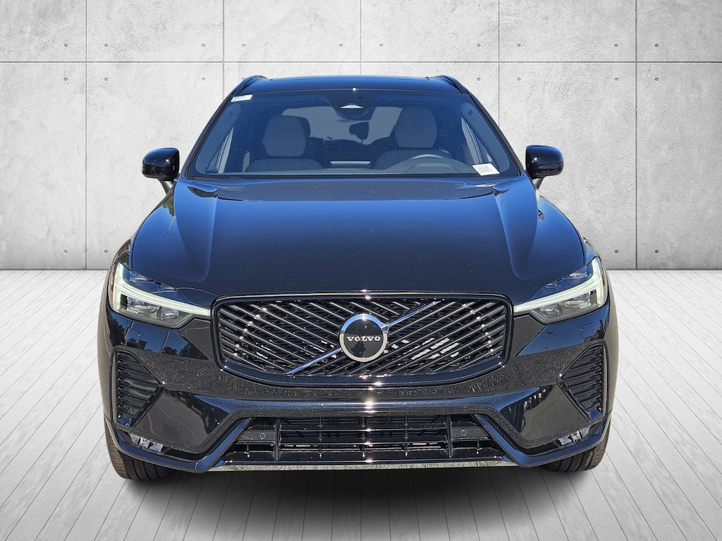 New 2026 Volvo XC60 B5 Core SUV