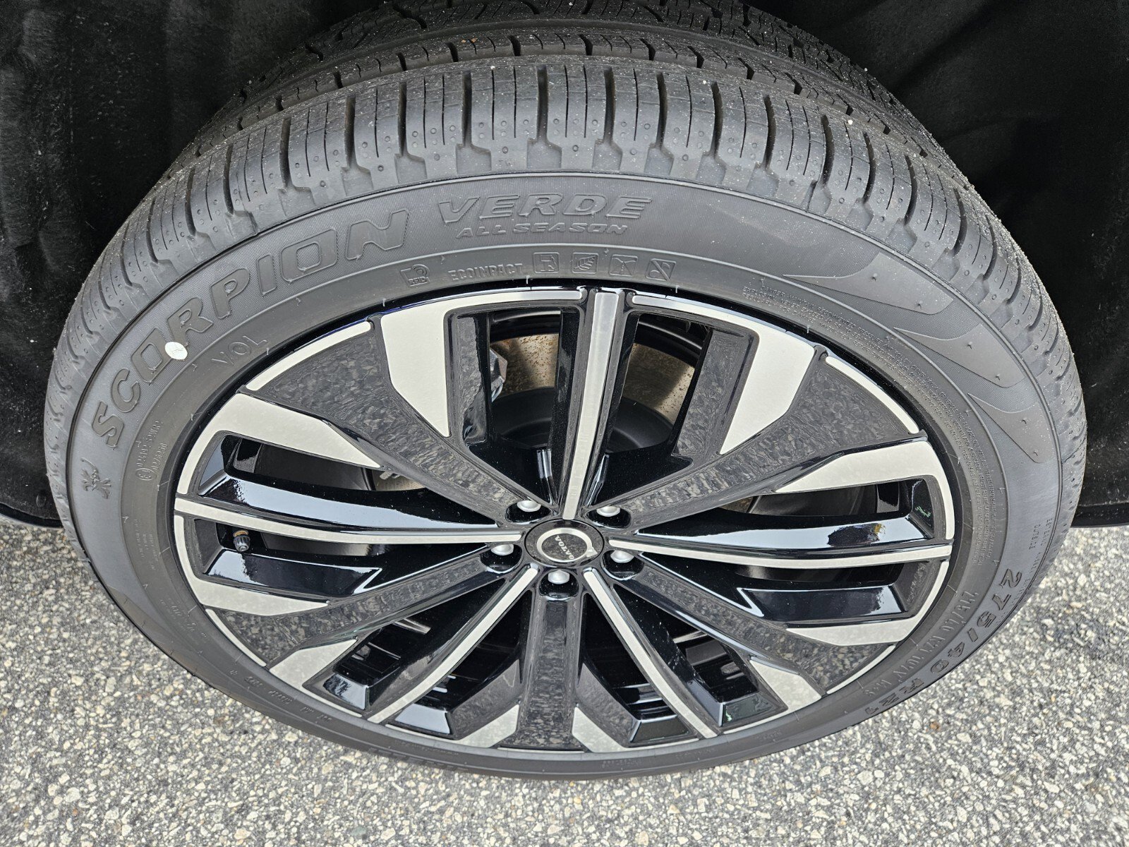 2026 Volvo XC90 Ultra - Photo 11