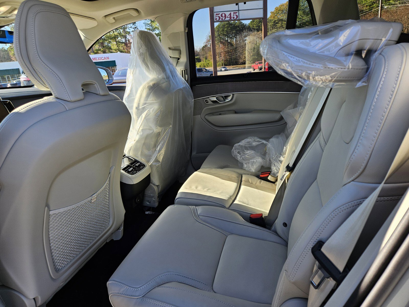 2026 Volvo XC90 Ultra - Photo 10