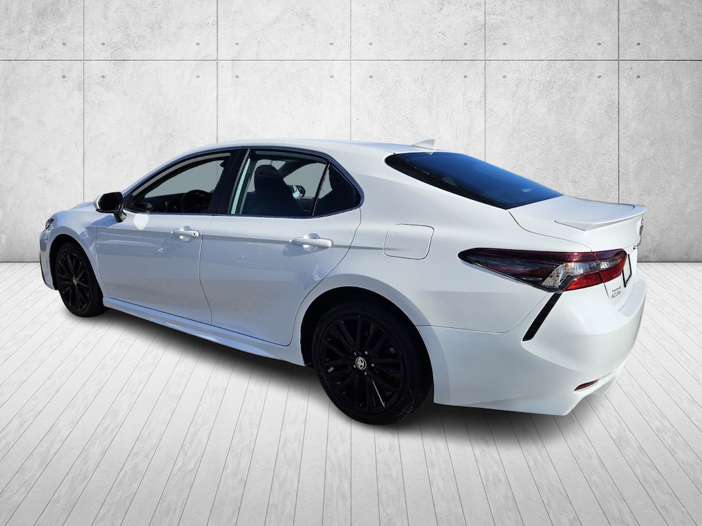 Used 2024 Toyota Camry SE SE Auto