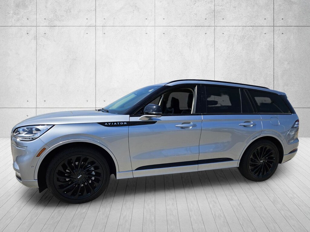 Used 2024 Lincoln Aviator Reserve Reserve RWD