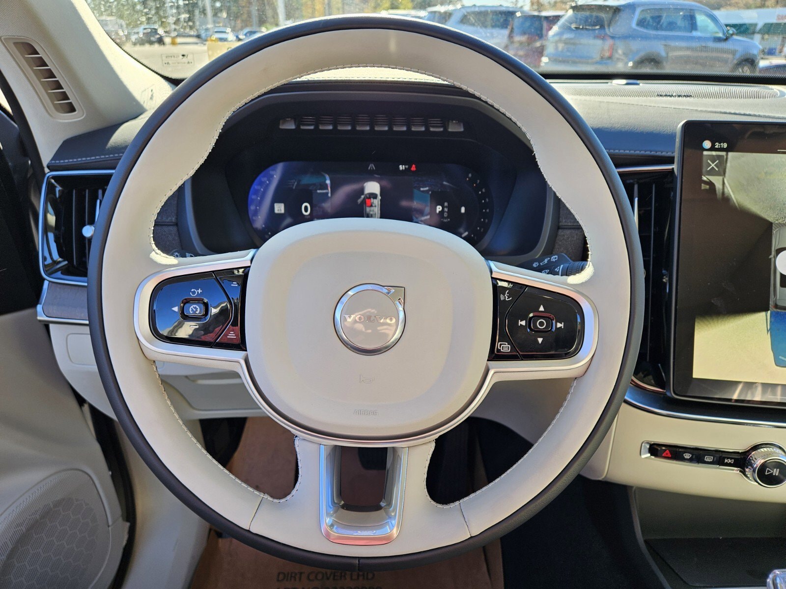 2026 Volvo XC90 Ultra - Photo 14