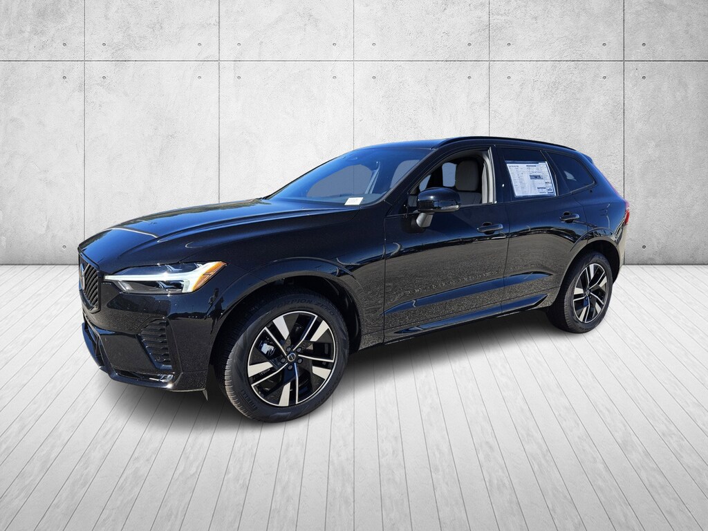 New 2026 Volvo XC60 B5 Core SUV