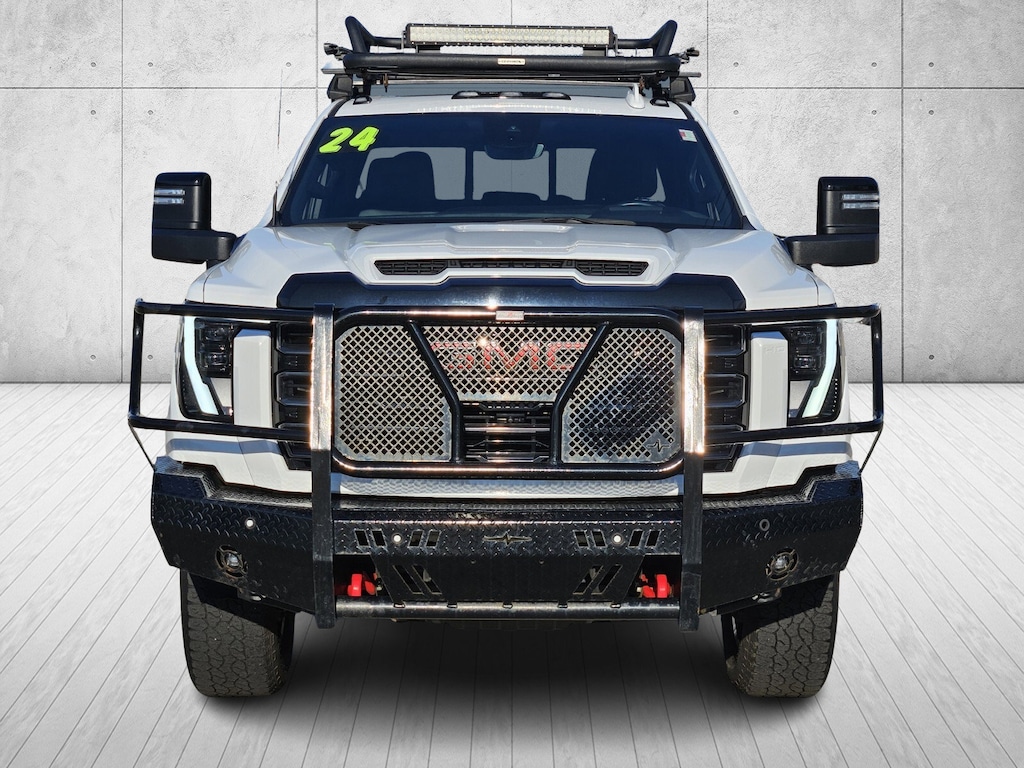 Used 2024 GMC Sierra 2500HD AT4 4WD Crew Cab 159 AT4