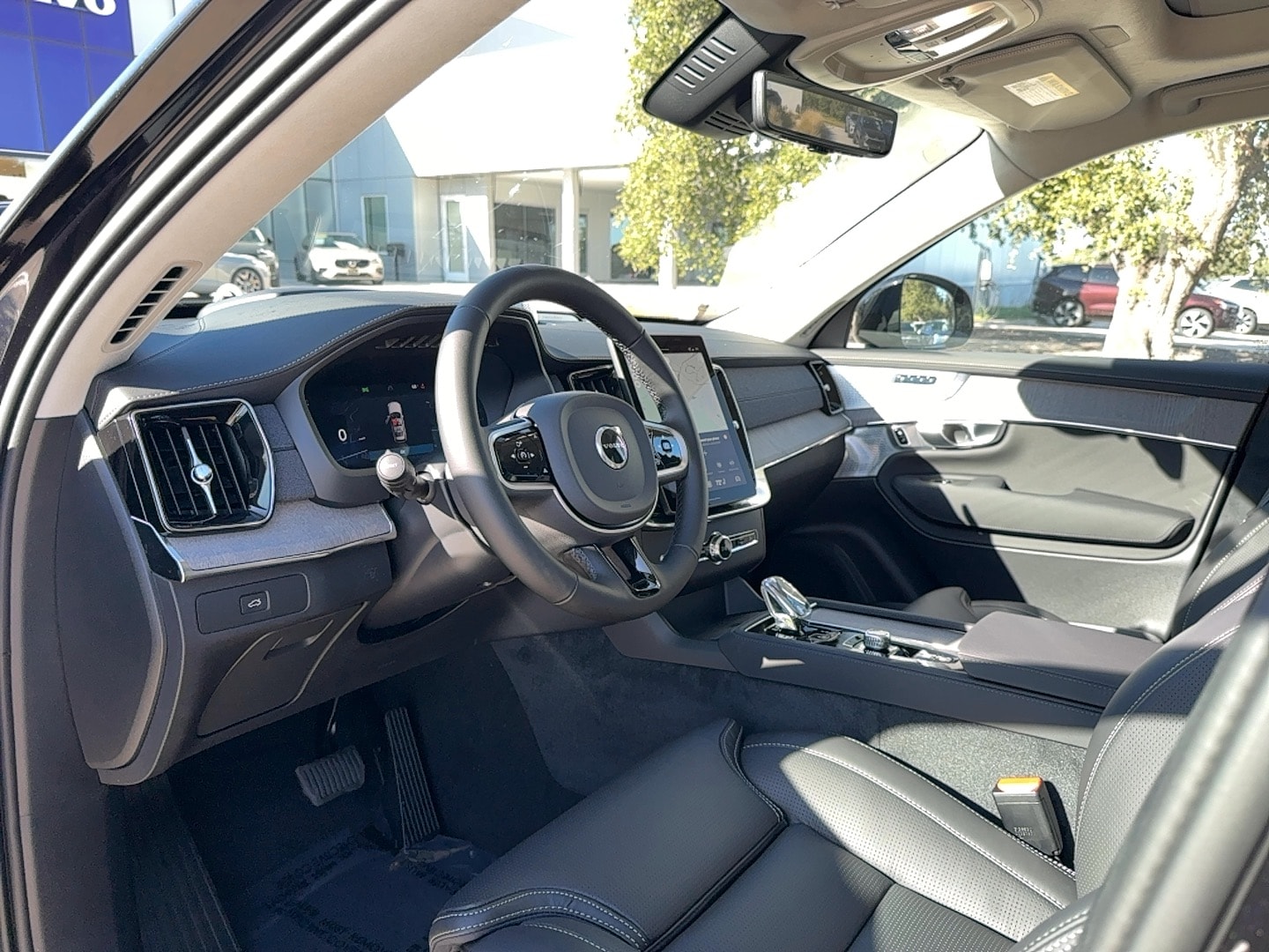 2026 Volvo XC90 Ultra - Photo 11