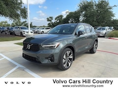 2026 Volvo XC40 B5 Plus SUV