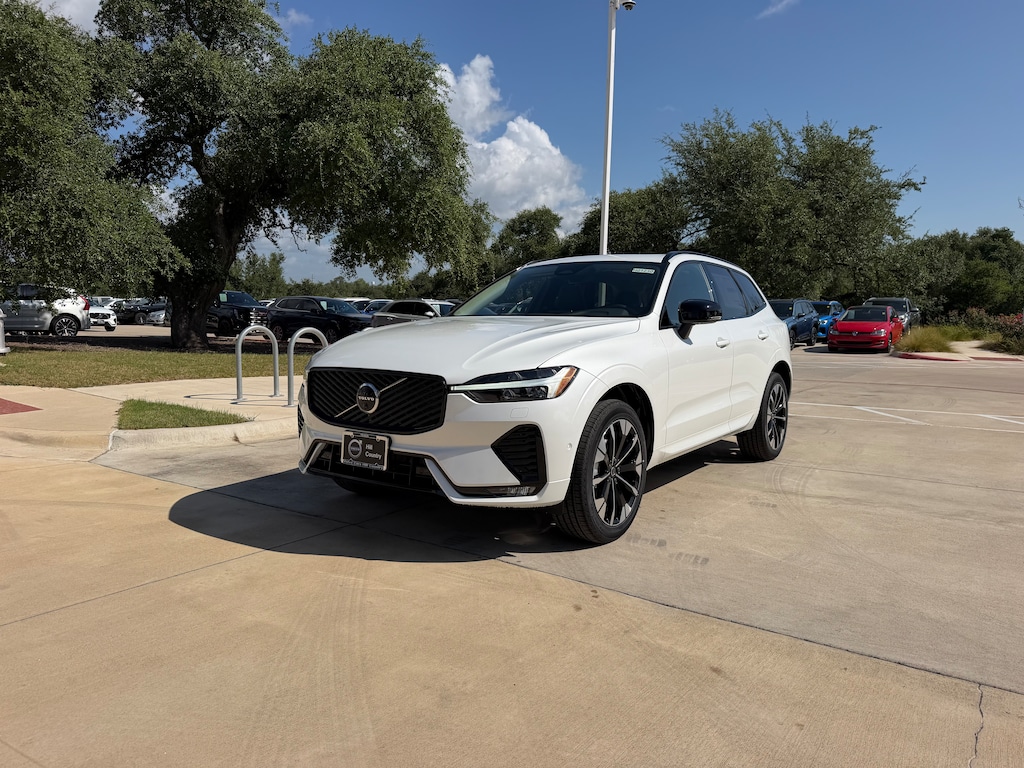 New 2026 Volvo XC60 B5 Plus SUV