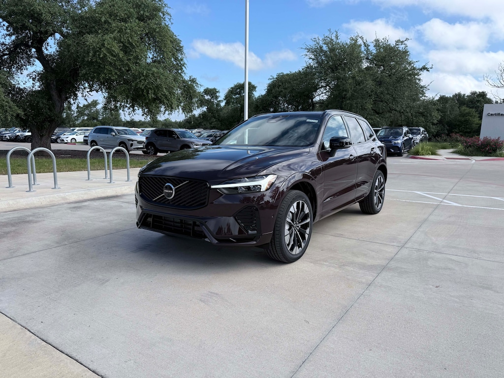 New 2026 Volvo XC60 plug-in hybrid T8 Plus SUV