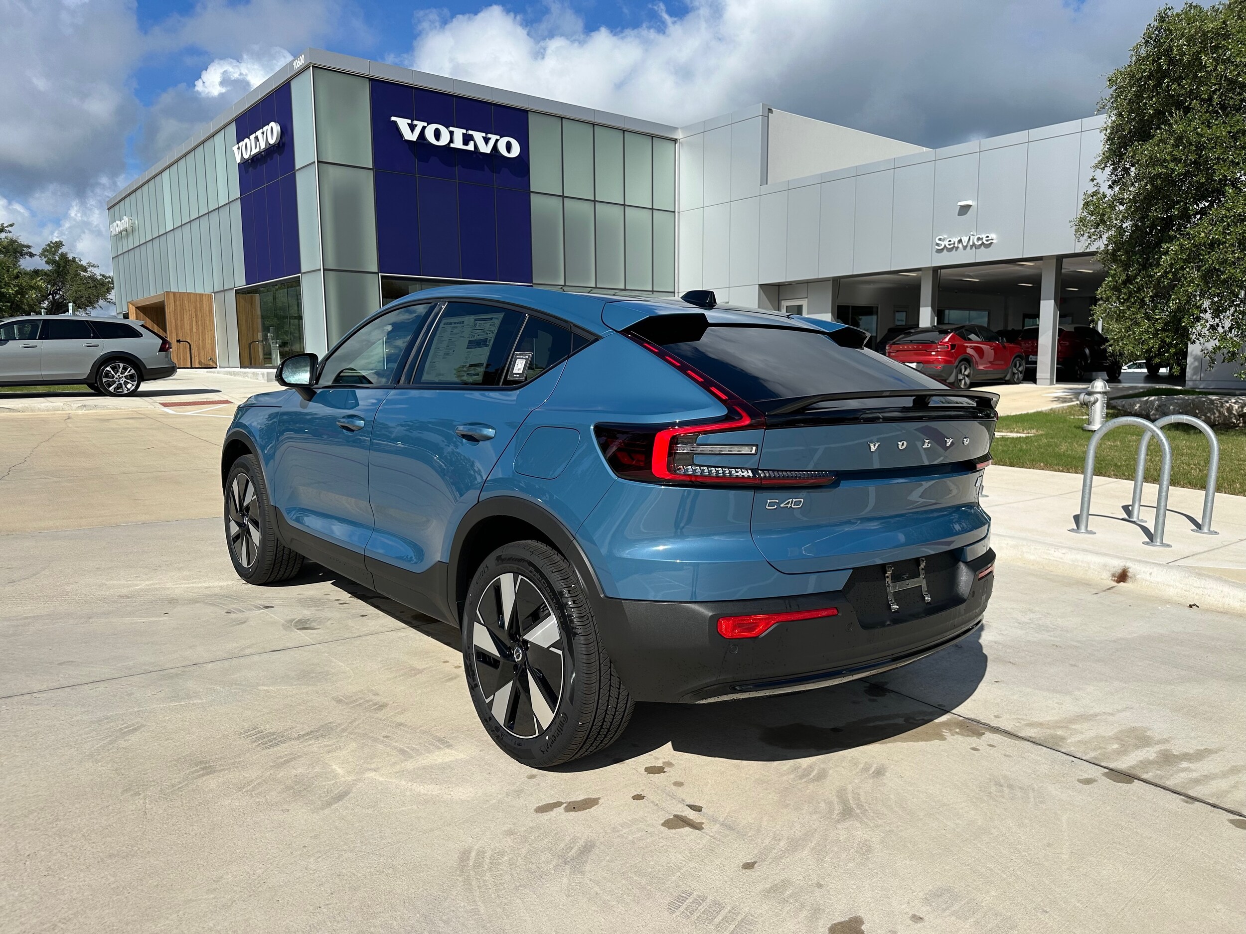 2024 Volvo C40 Recharge photo 4