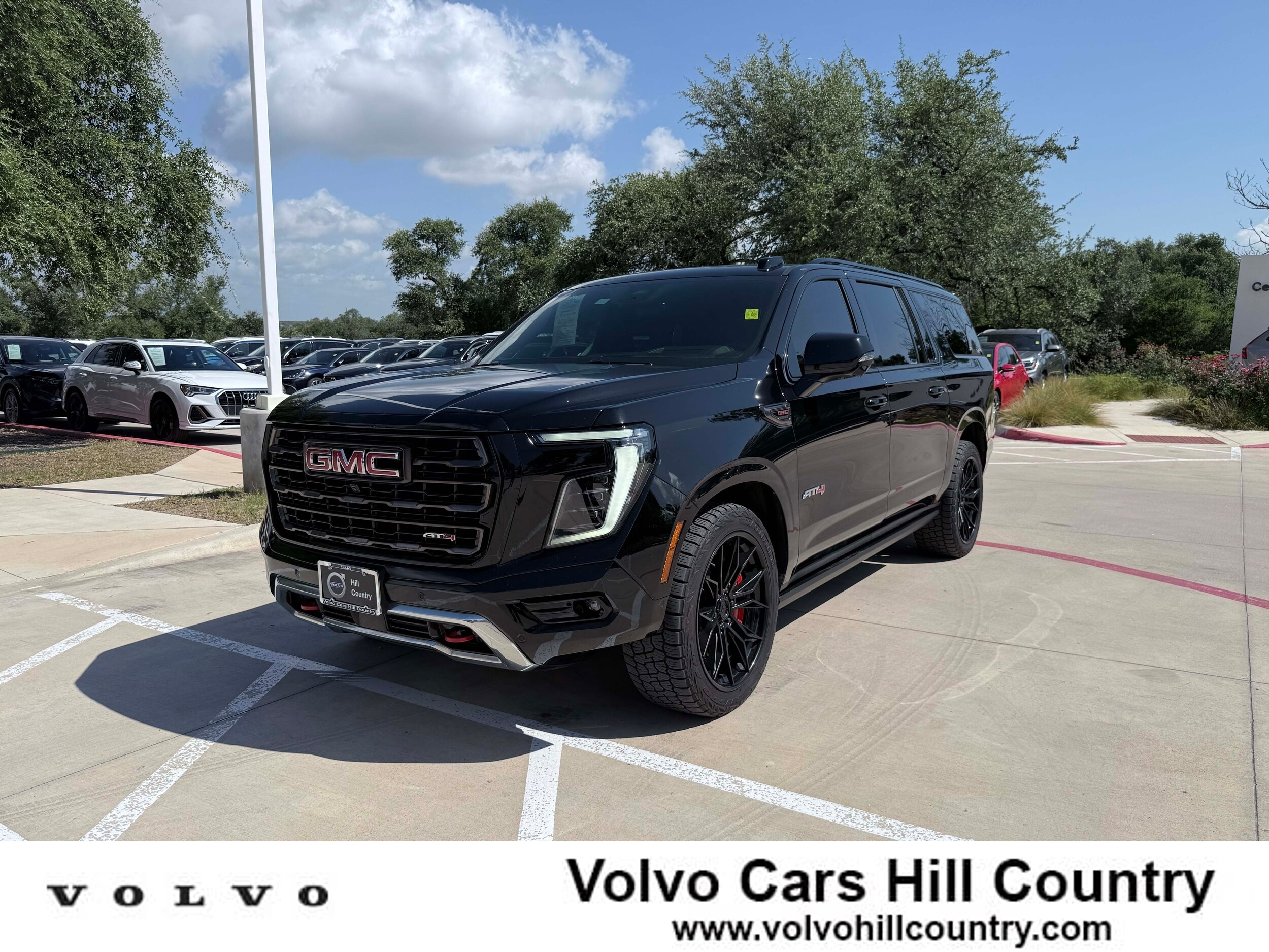 Onyx Black 2025 GMC Yukon XL SUV / Crossover Four-Wheel Drive Automatic