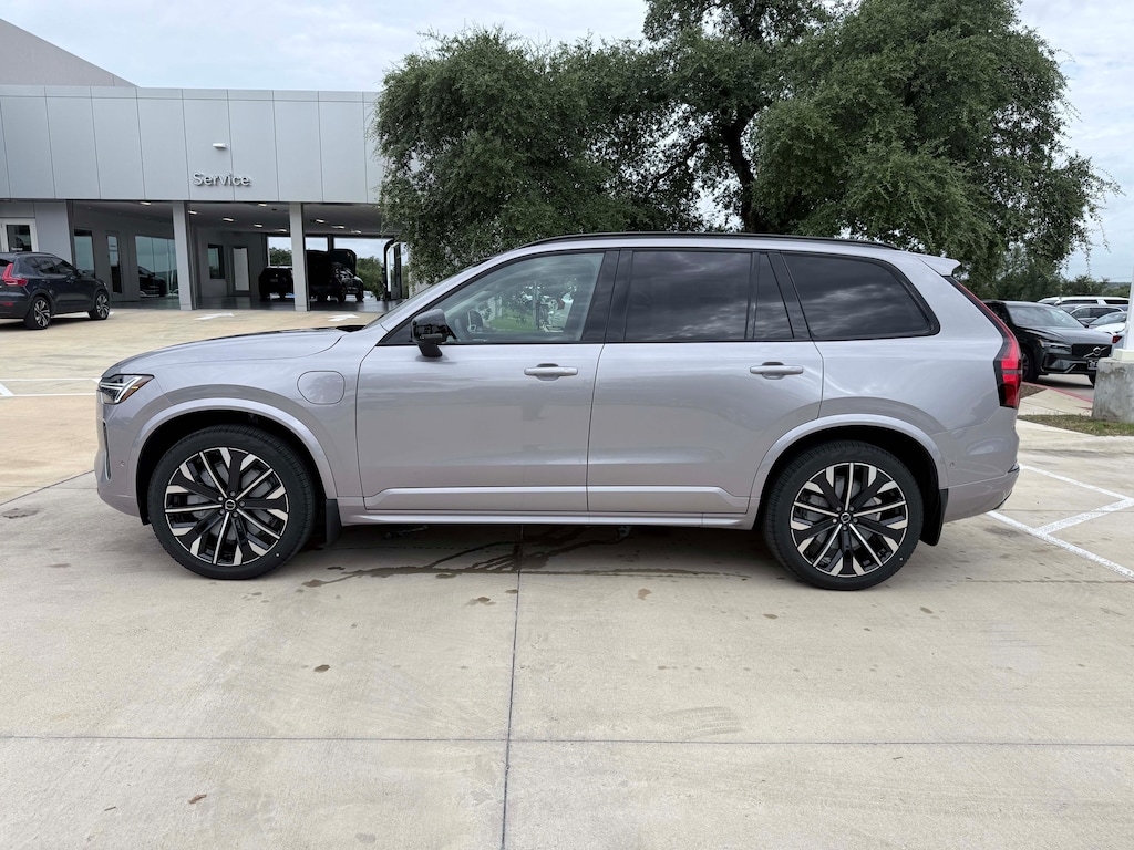 New 2026 Volvo XC90 plug-in hybrid T8 Ultra Dark Theme 7-Seater SUV