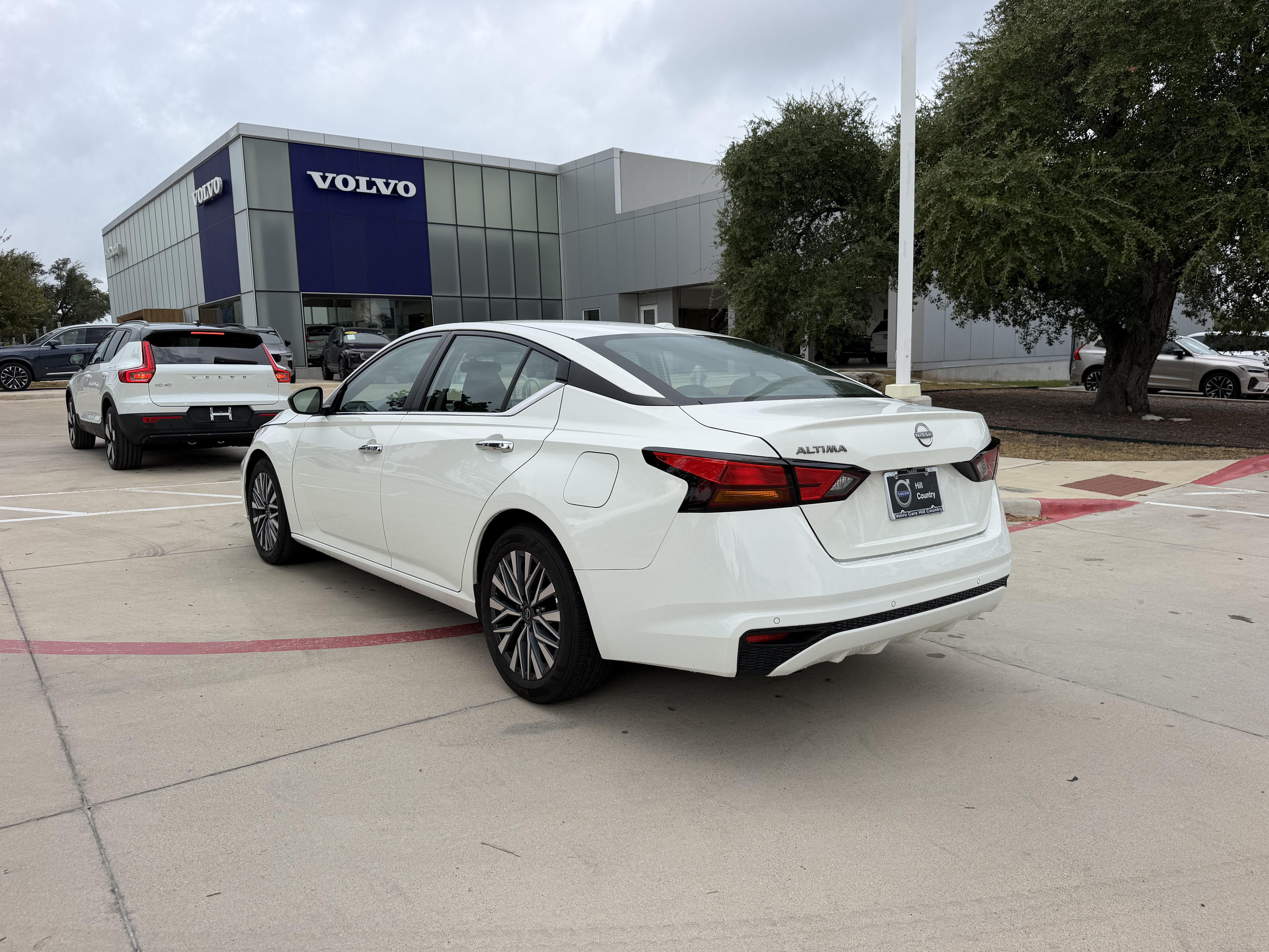 Used 2025 Nissan Altima SV Sedan