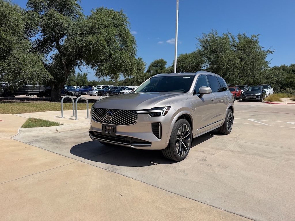 New 2026 Volvo XC90 plug-in hybrid T8 Plus 7-Seater SUV