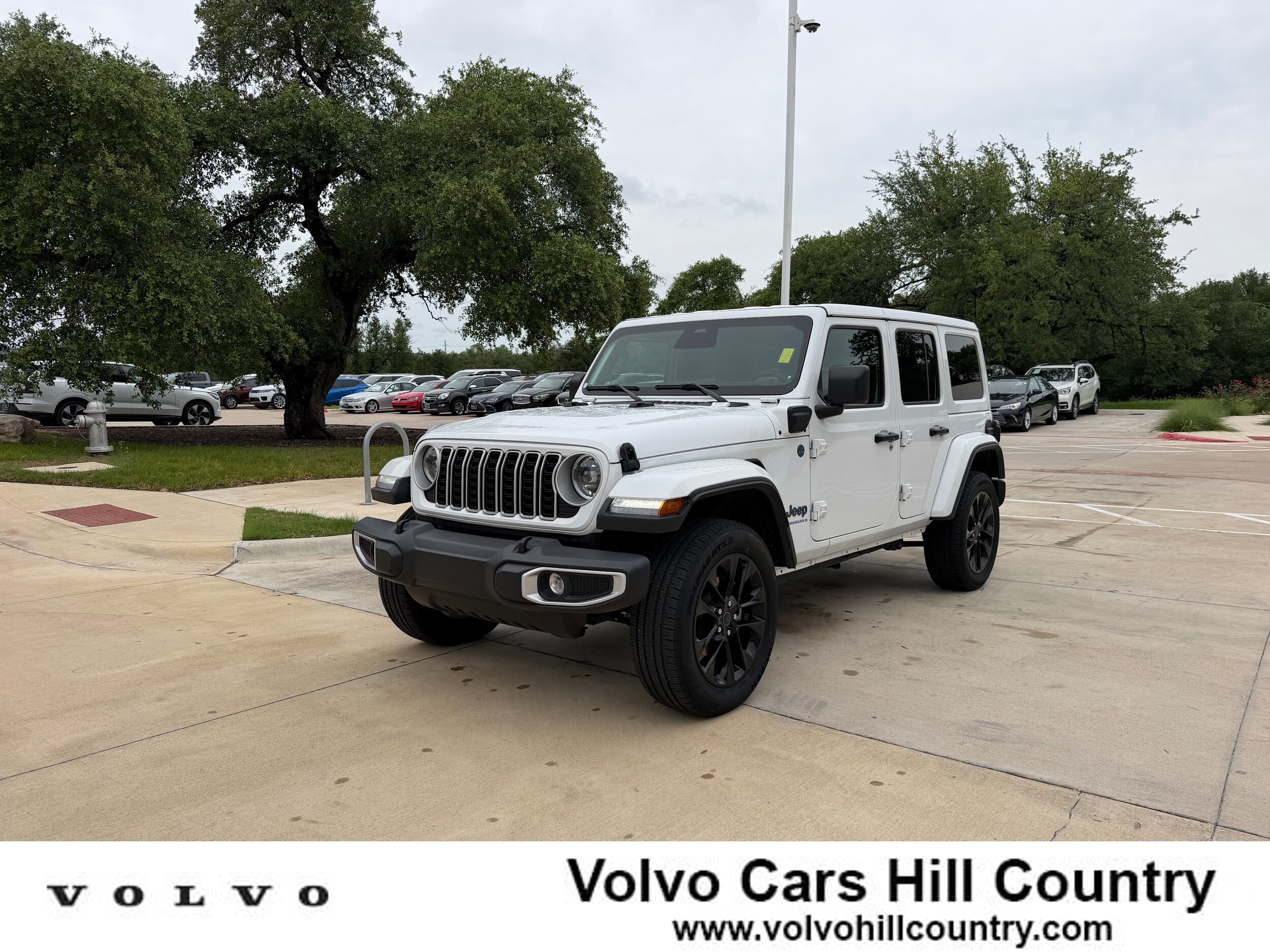 2025 Jeep Wrangler 4xe Sahara 4XE's photo