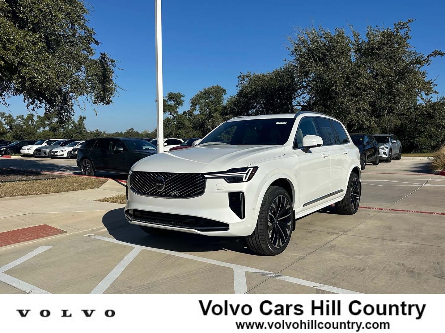 2026 Volvo XC90 Plus's photo