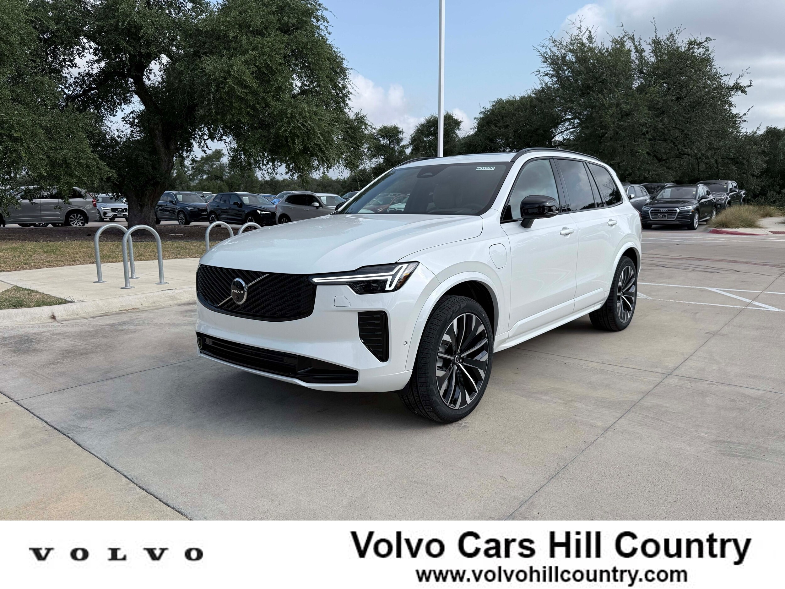 New 2026 Volvo XC90 plug-in hybrid T8 Ultra Dark Theme 7-Seater