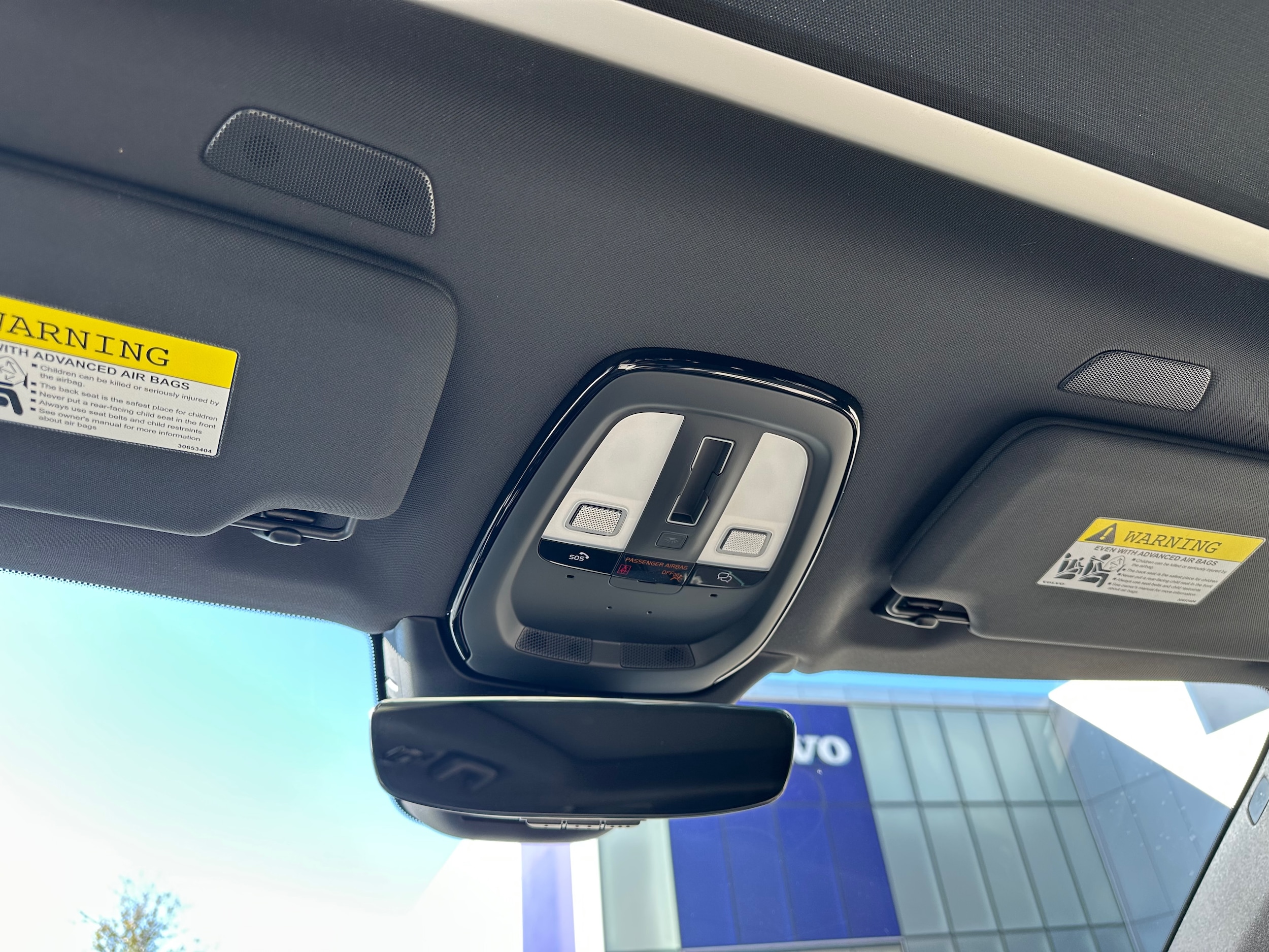 2026 Volvo XC90 Plus - Photo 17