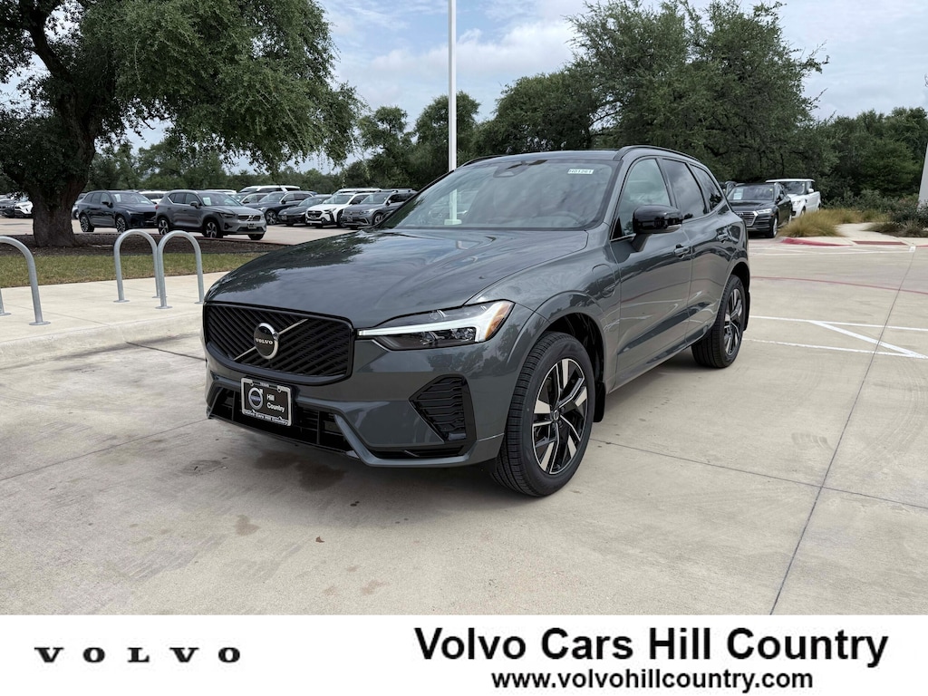 New 2026 Volvo XC60 plug-in hybrid T8 Core SUV