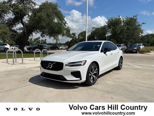 2022 Volvo S60 Recharge Plug-In Hybrid eAWD R Design Expression Sedan