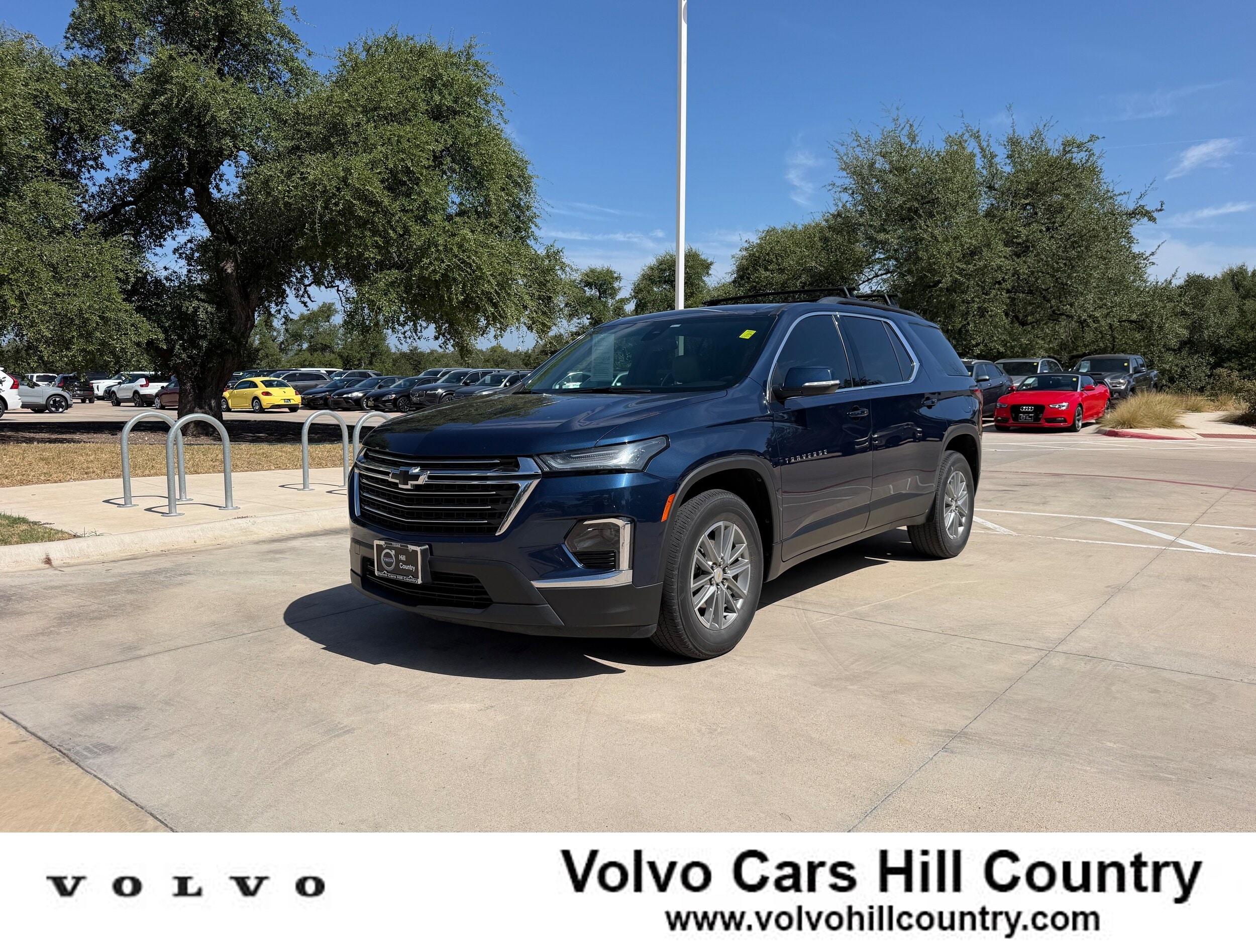 Used 2023 Chevrolet Traverse LT Cloth w/1LT
