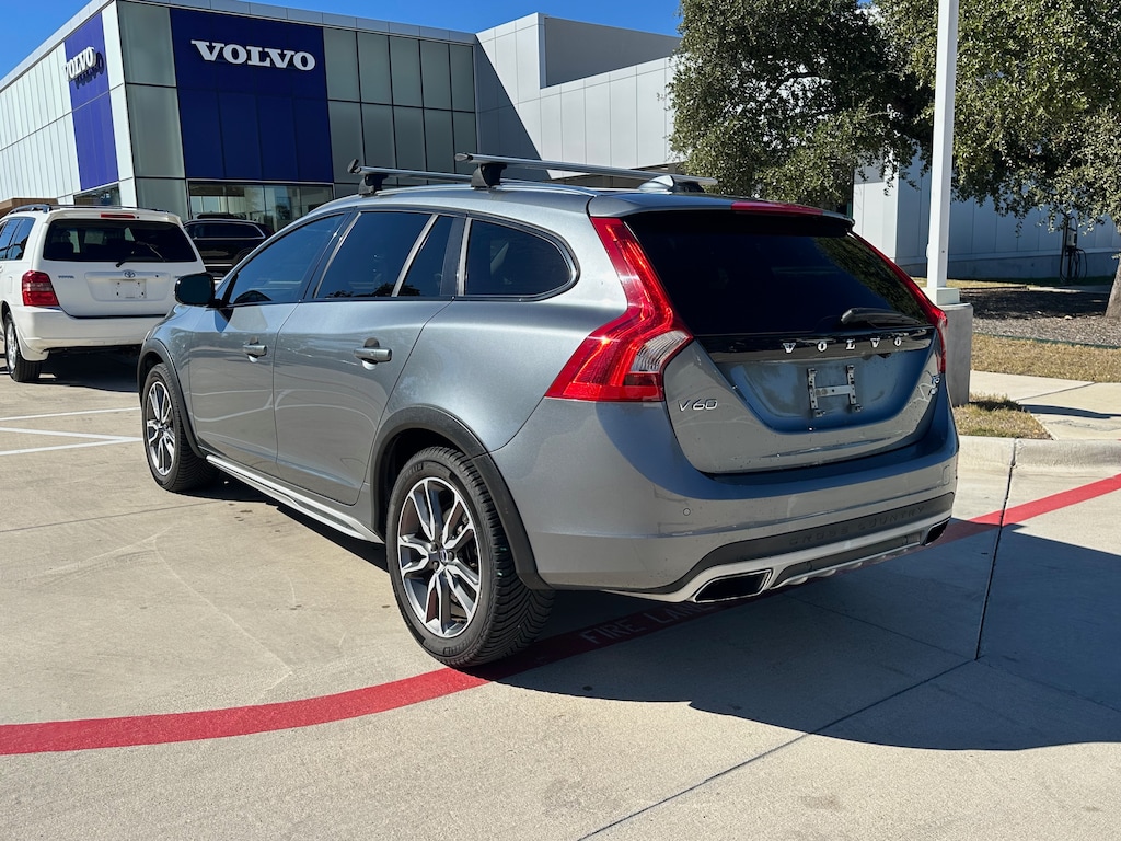 Used 2017 Volvo V60 Cross Country T5 AWD Wagon