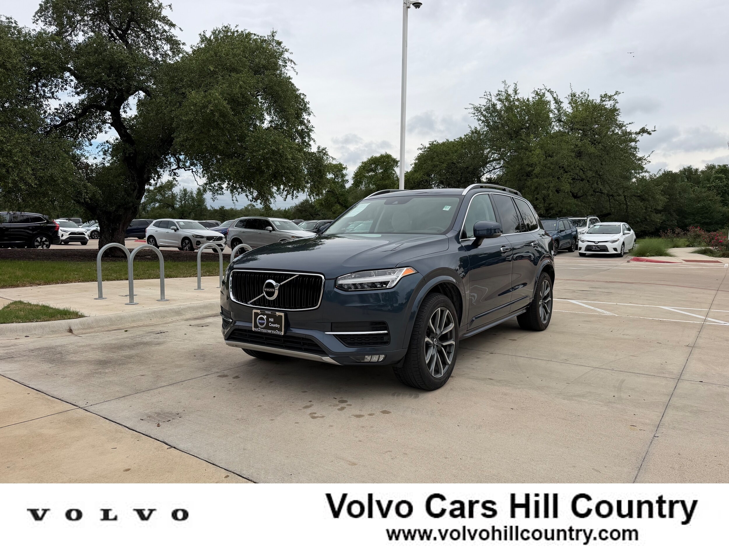 2019 Volvo XC90 T5 Momentum FWD's photo