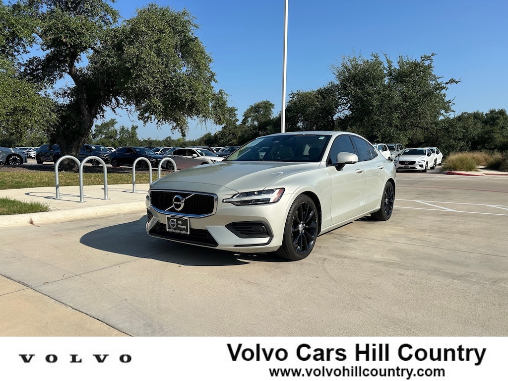 Used 2020 Volvo S60 T5 Momentum Sedan