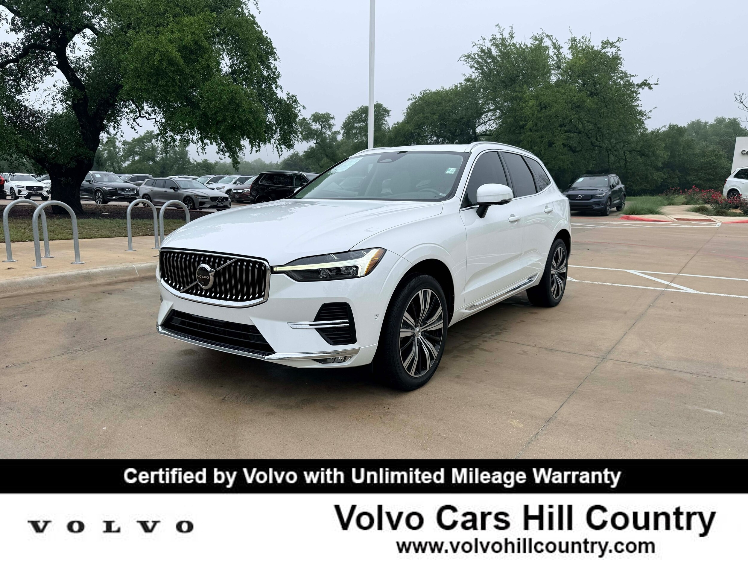 2023 Volvo XC60 B5 Plus Bright Theme AWD's photo