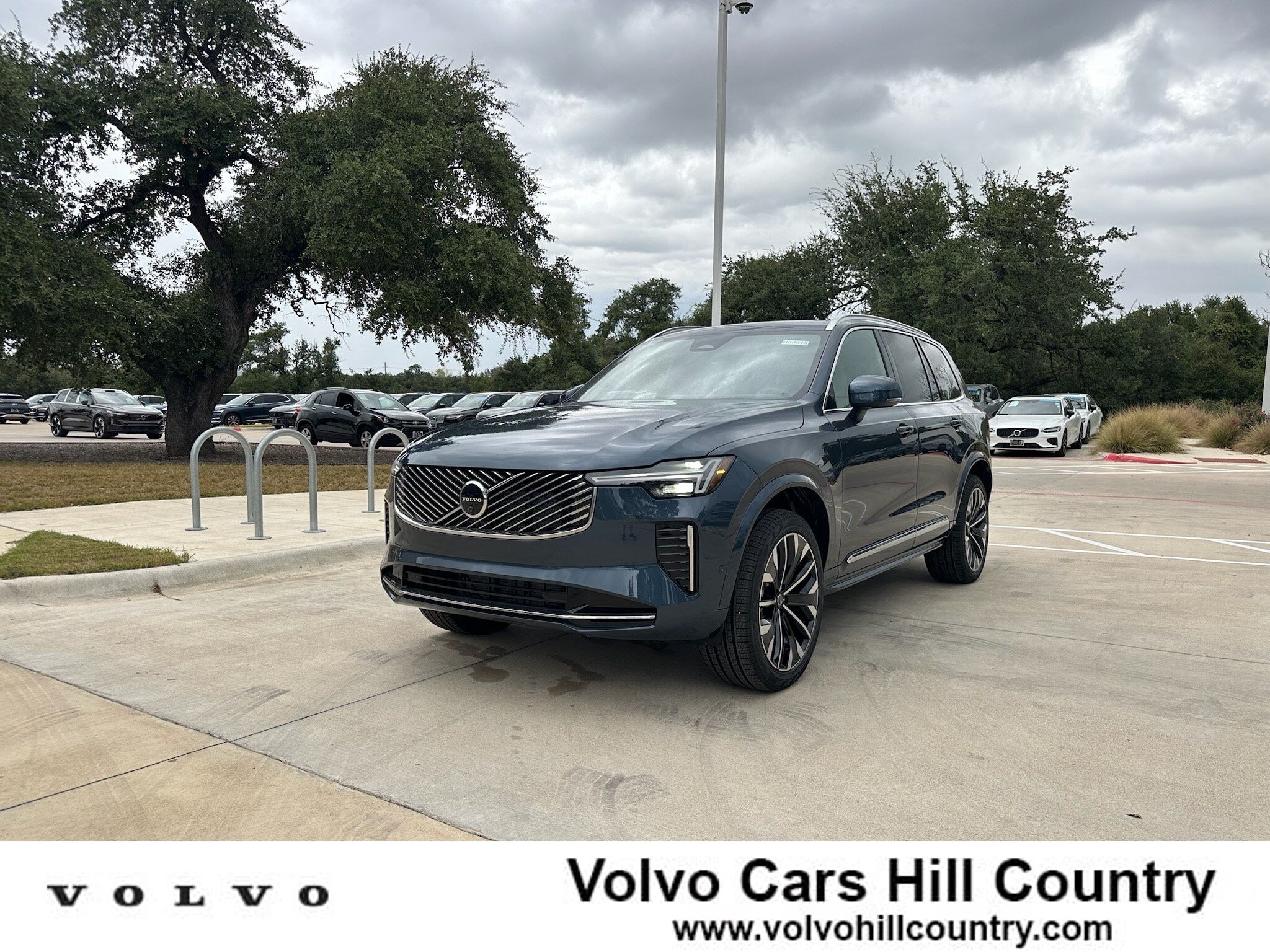 2026 Volvo XC90 Plus's photo