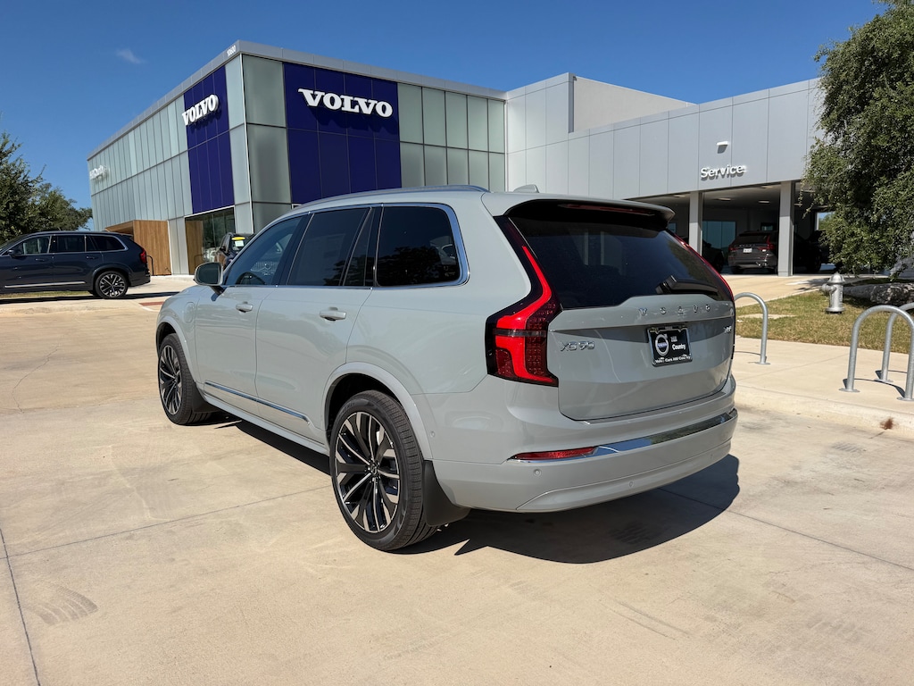New 2026 Volvo XC90 plug-in hybrid T8 Plus 7-Seater SUV