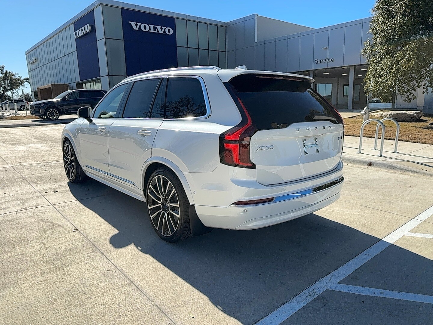 2025 Volvo XC90 photo 4
