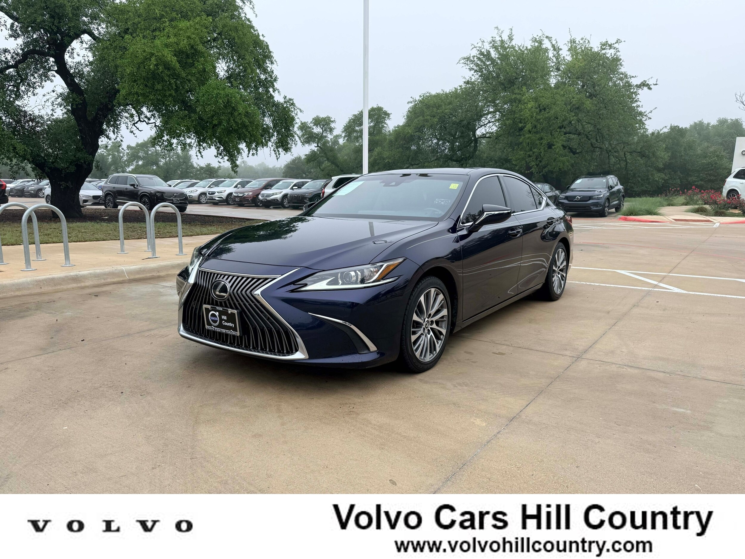2021 Lexus ES 350 350's photo