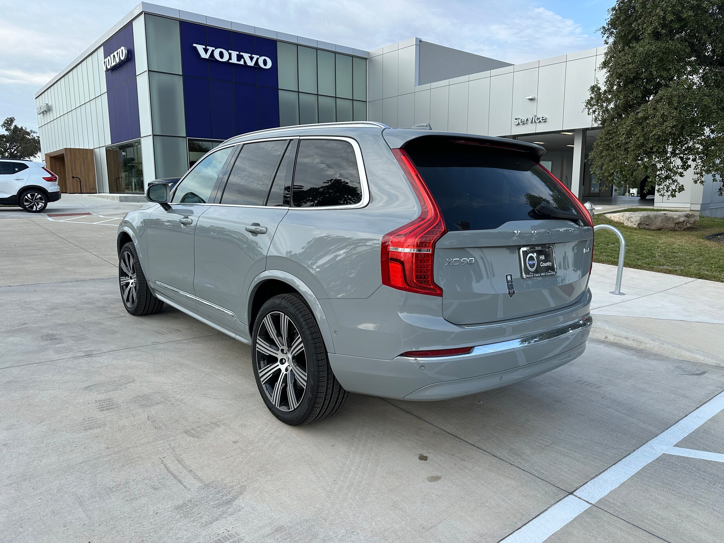 2025 Volvo XC90 Plus photo 4