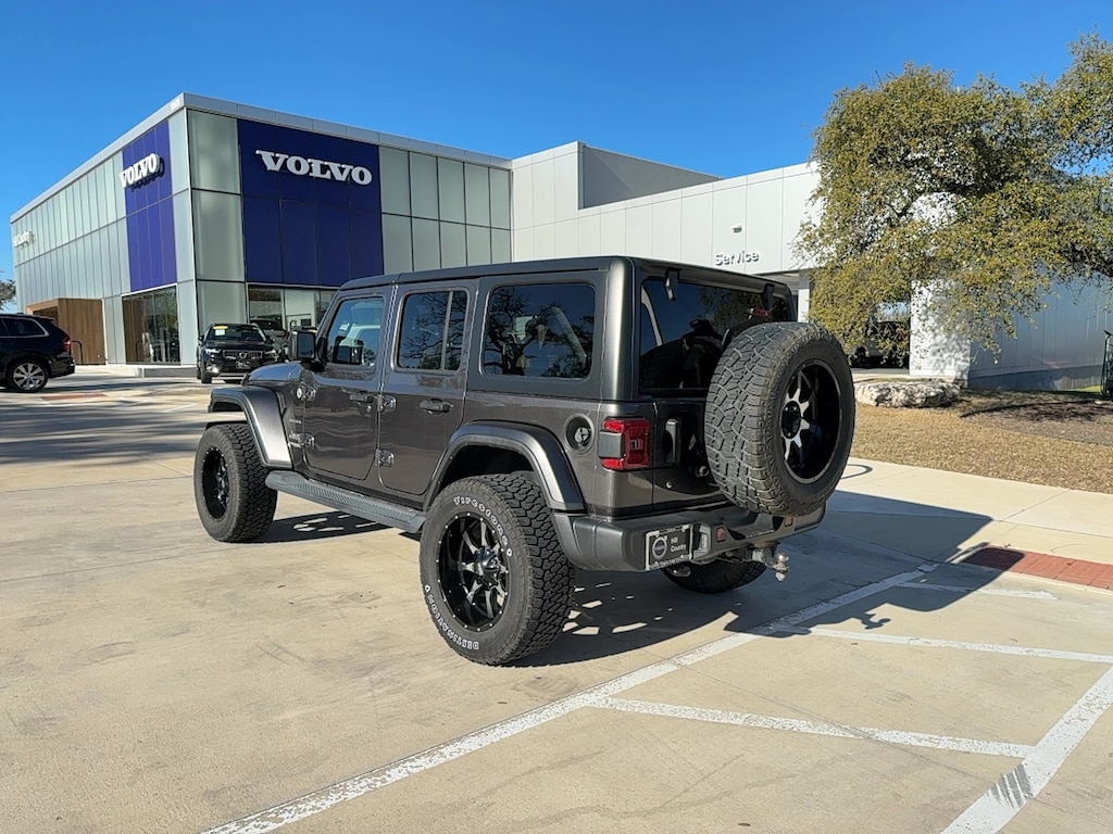 Used 2018 Jeep Wrangler Unlimited Sahara 4x4 SUV