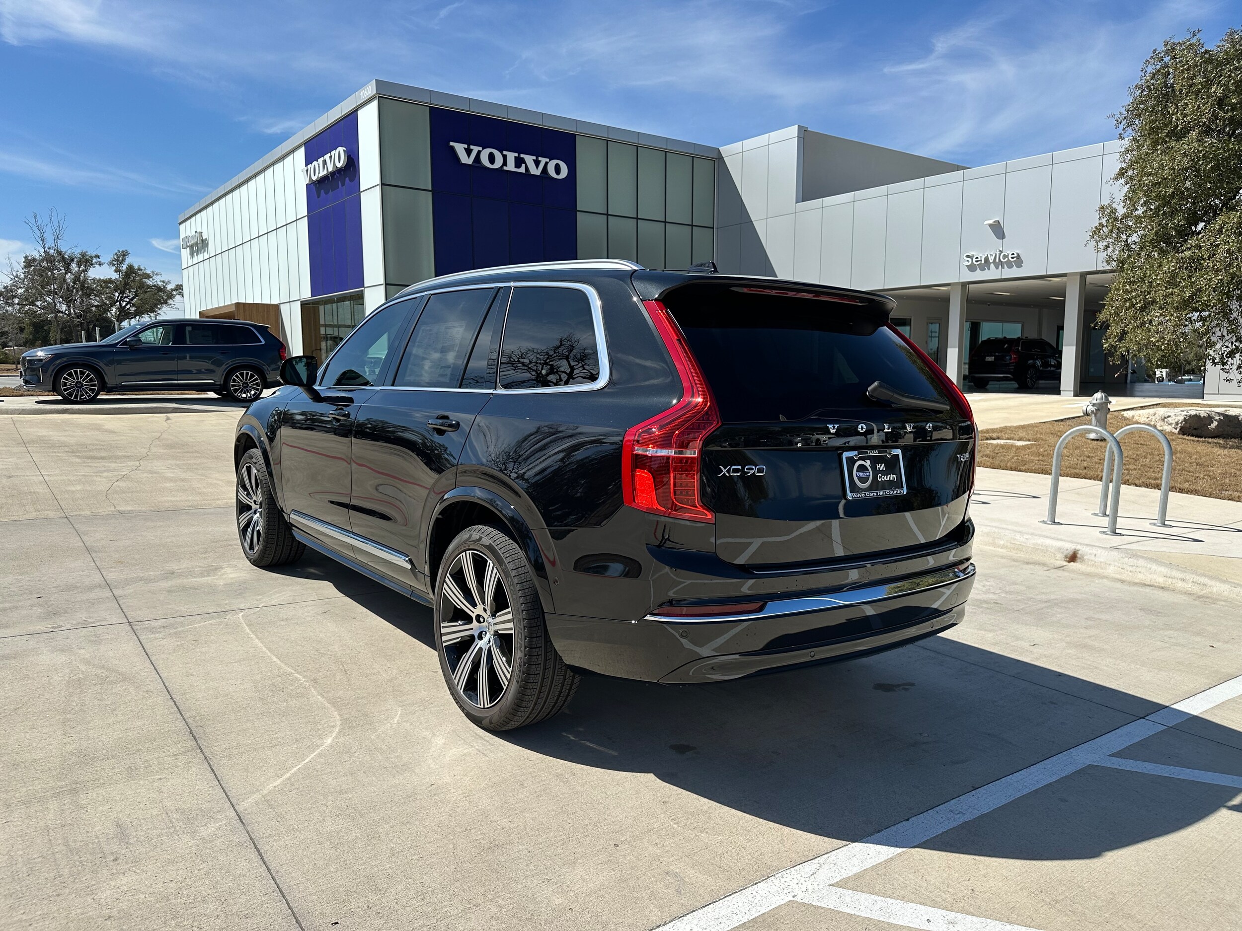 2025 Volvo XC90 T8 photo 4