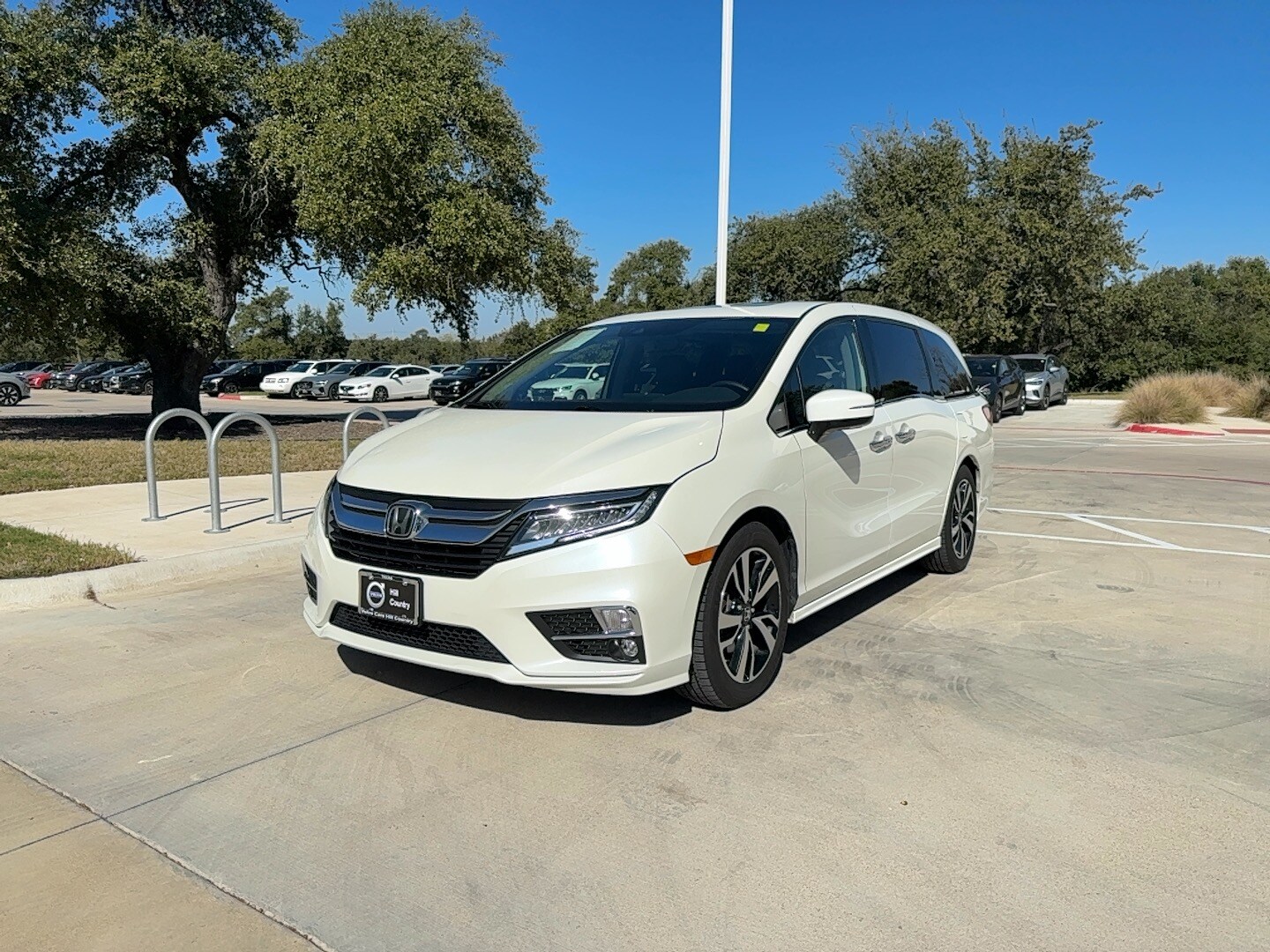 2018 Honda Odyssey Elite photo 2