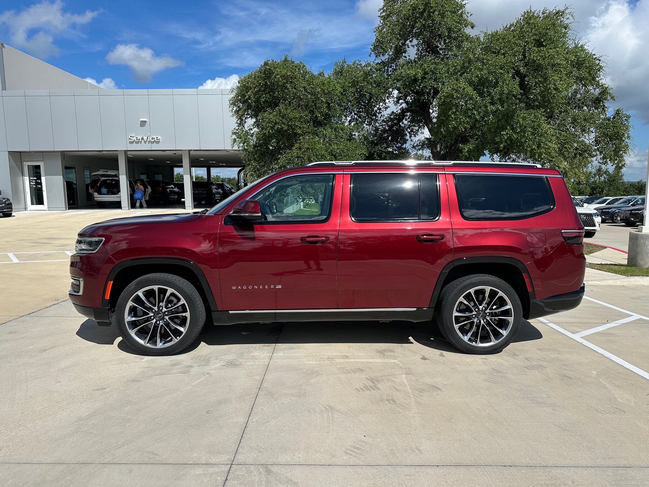 2022 Jeep Wagoneer Series III photo 2