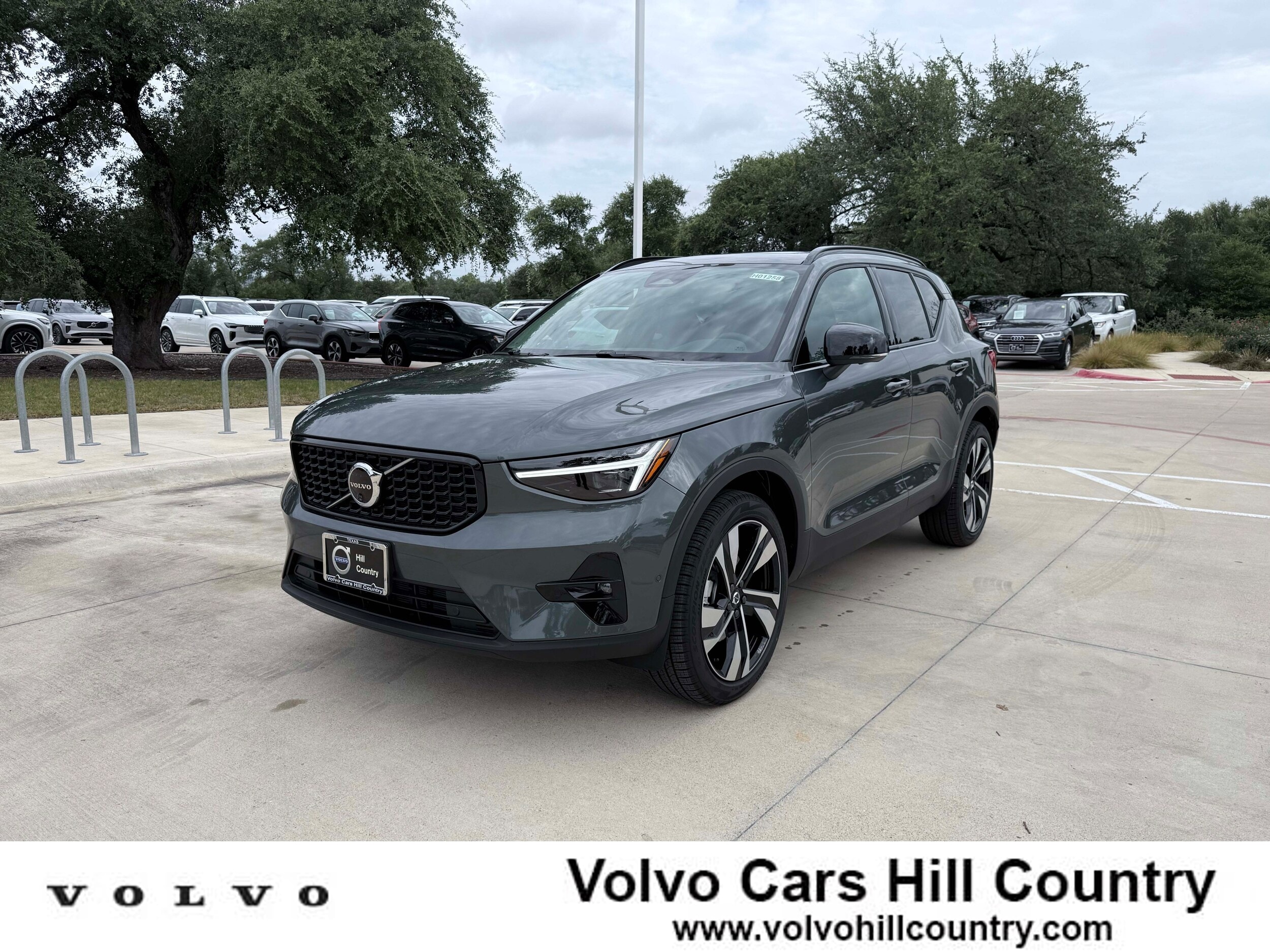 New 2026 Volvo XC40 B5 Ultra