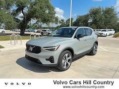 2026 Volvo XC40 B5 Plus SUV