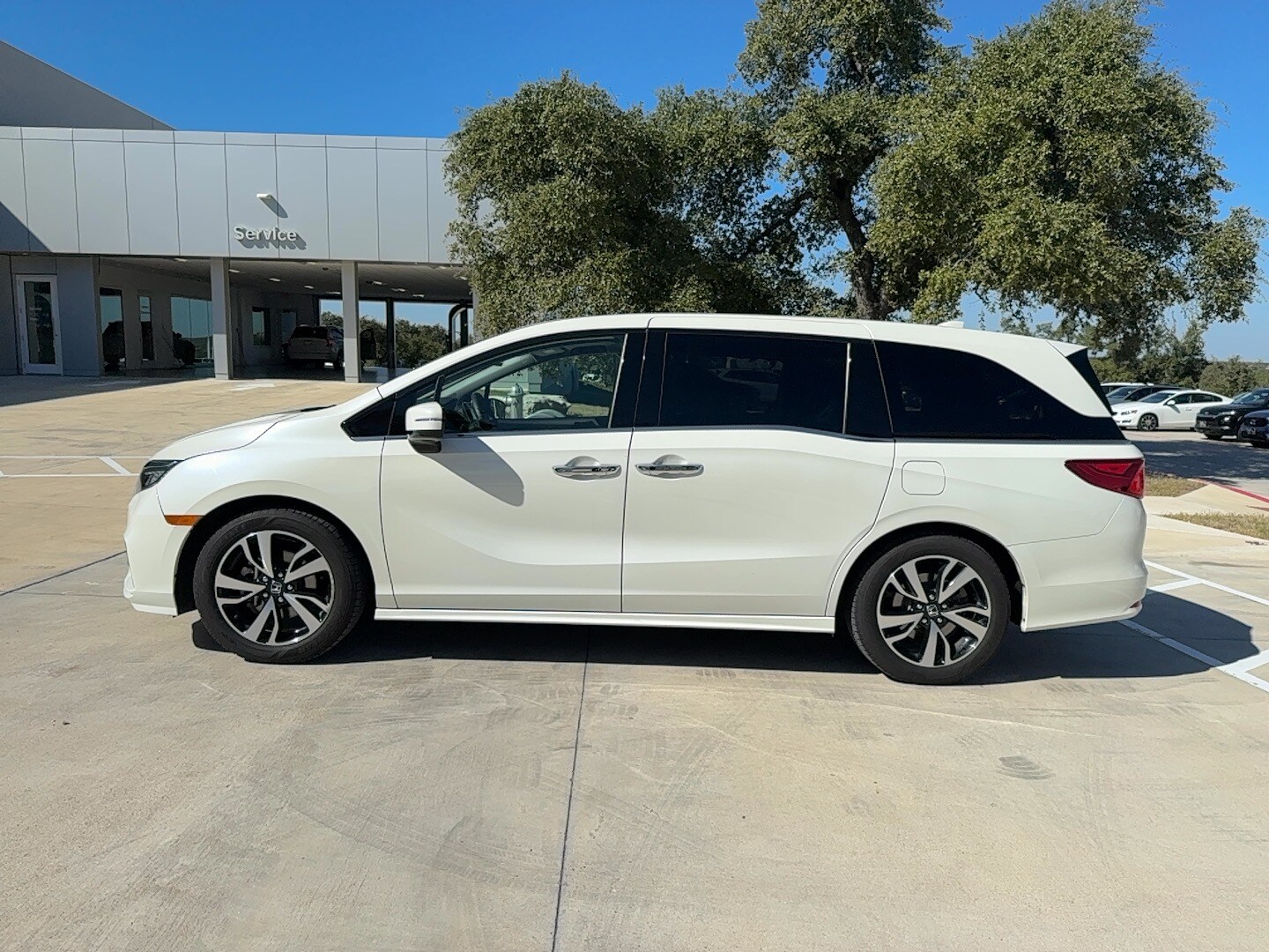 2018 Honda Odyssey Elite photo 3