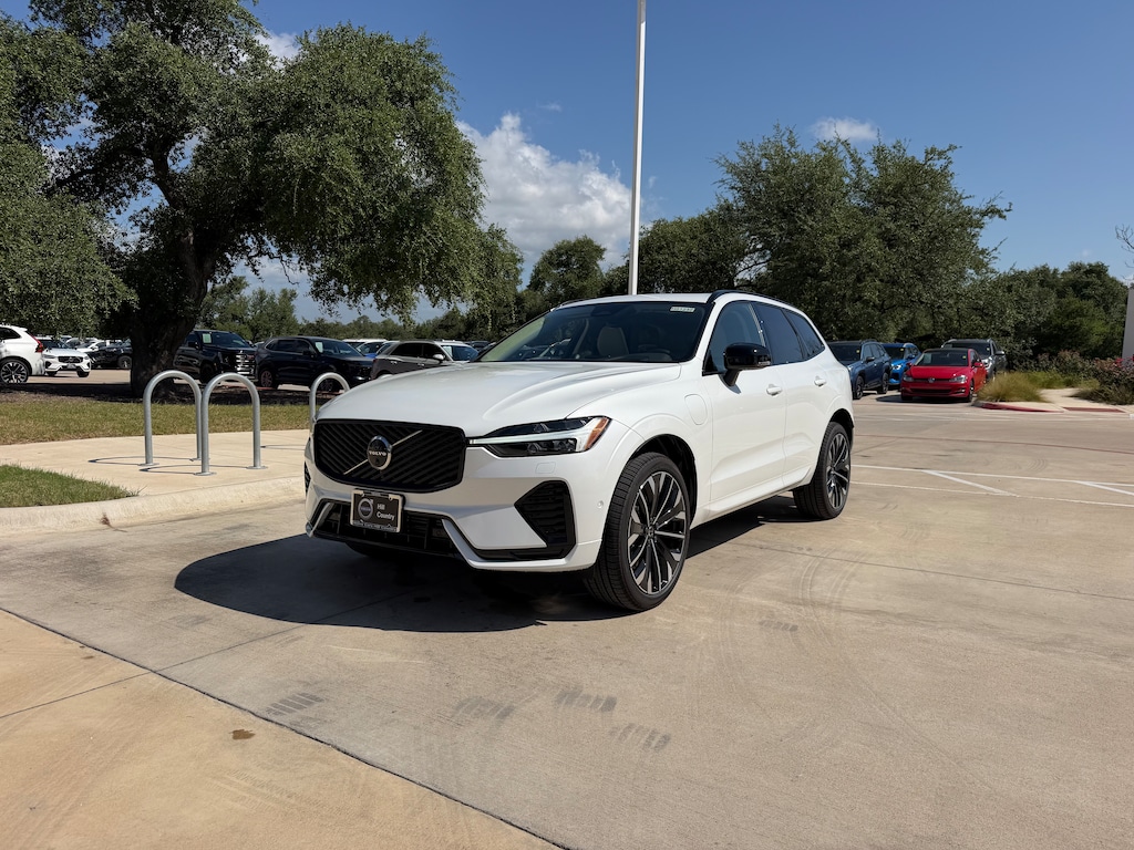 New 2026 Volvo XC60 plug-in hybrid T8 Ultra SUV