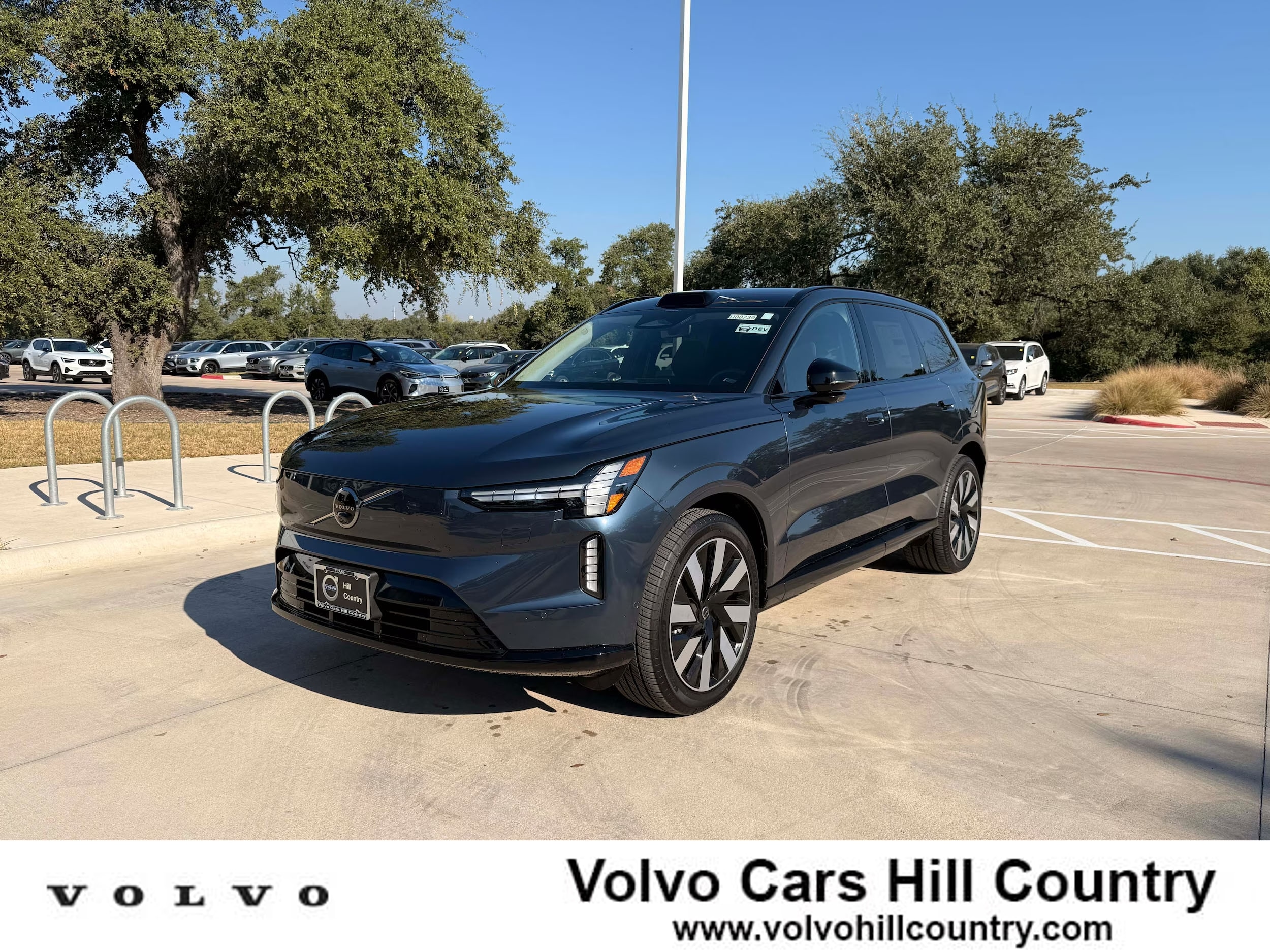 2025 Volvo EX90 Ultra's photo