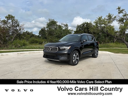 2025 Volvo XC40 B5 Core Bright Theme SUV