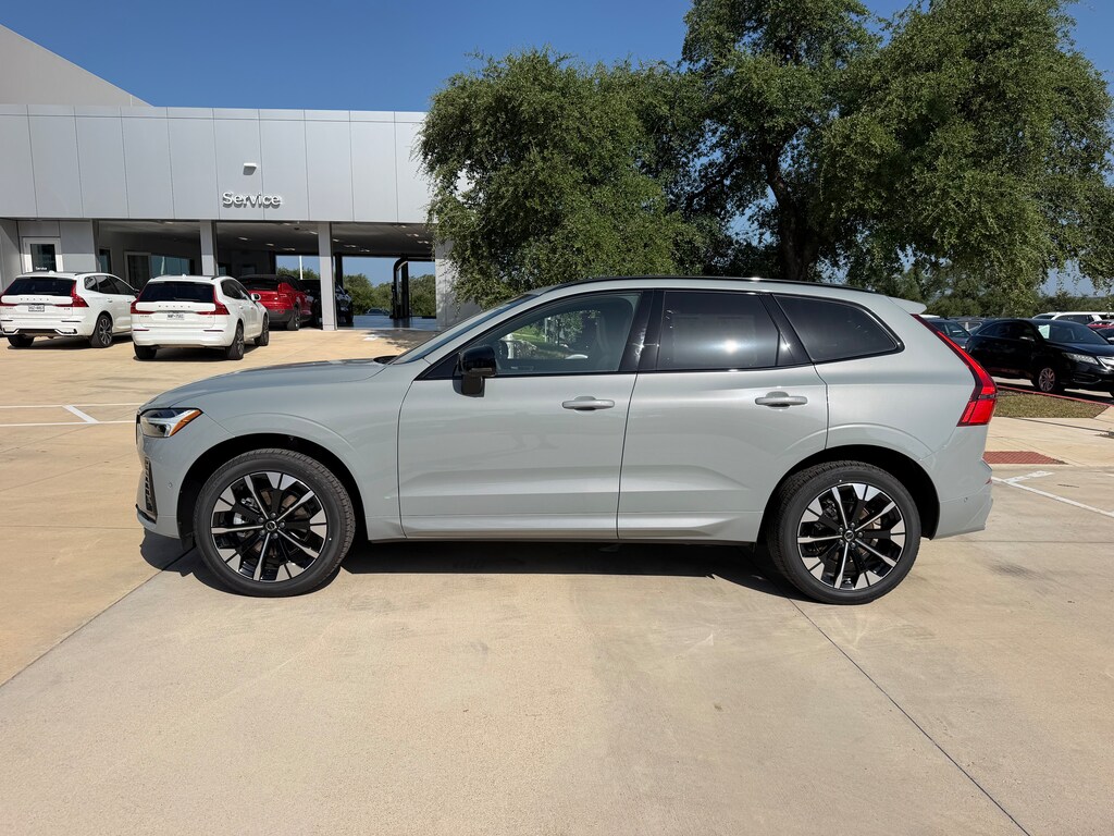 New 2026 Volvo XC60 B5 Plus SUV