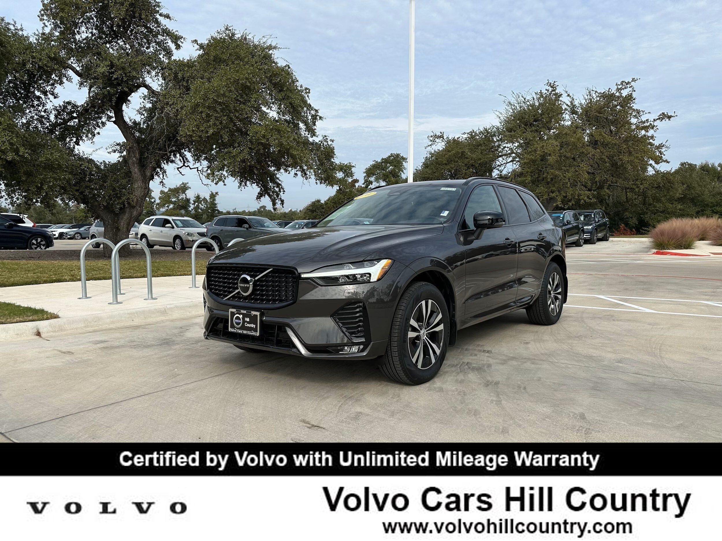 2024 Volvo XC60 B5 Core Dark Theme AWD