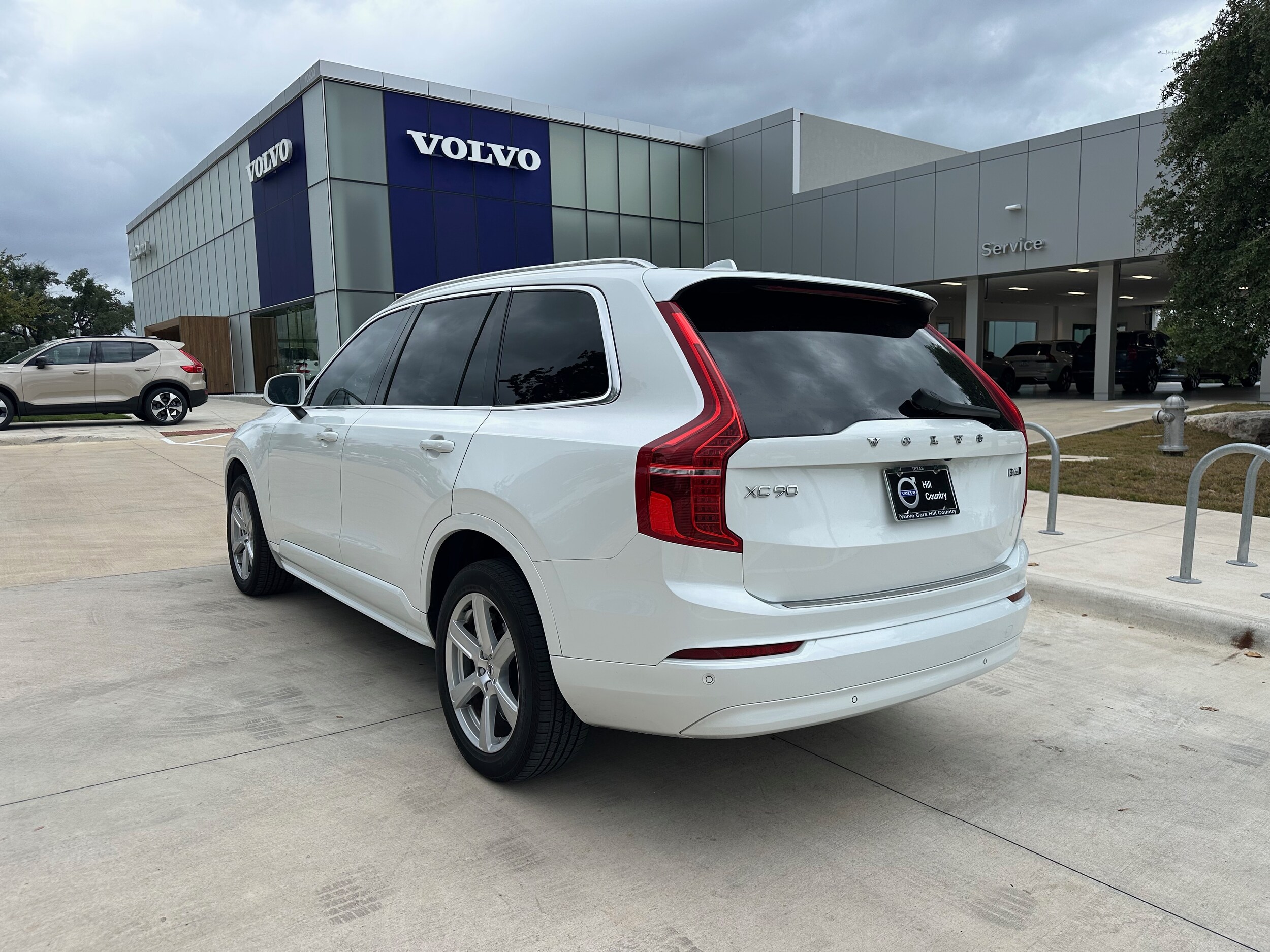 2023 Volvo XC90 AWD Core photo 4