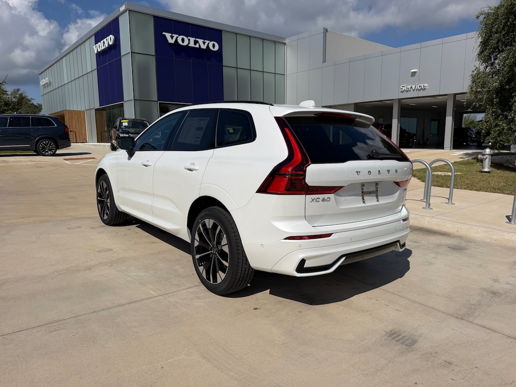 New 2026 Volvo XC60 B5 Plus SUV