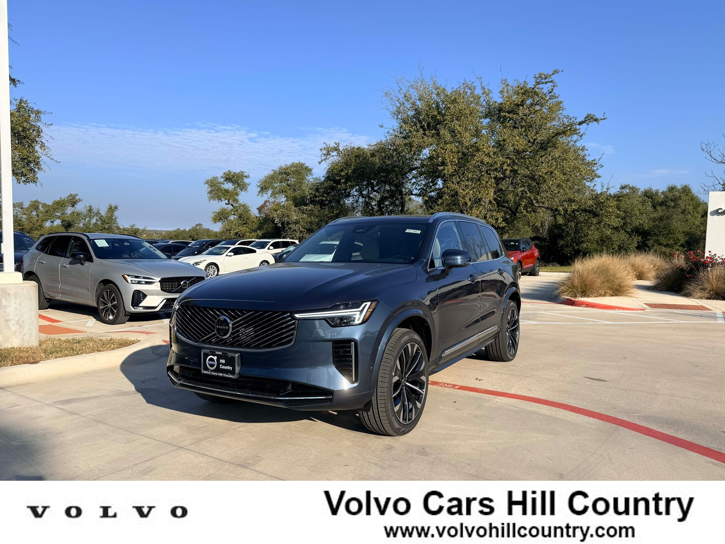 2026 Volvo XC90 Plus's photo
