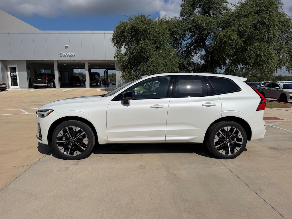 New 2026 Volvo XC60 B5 Plus SUV