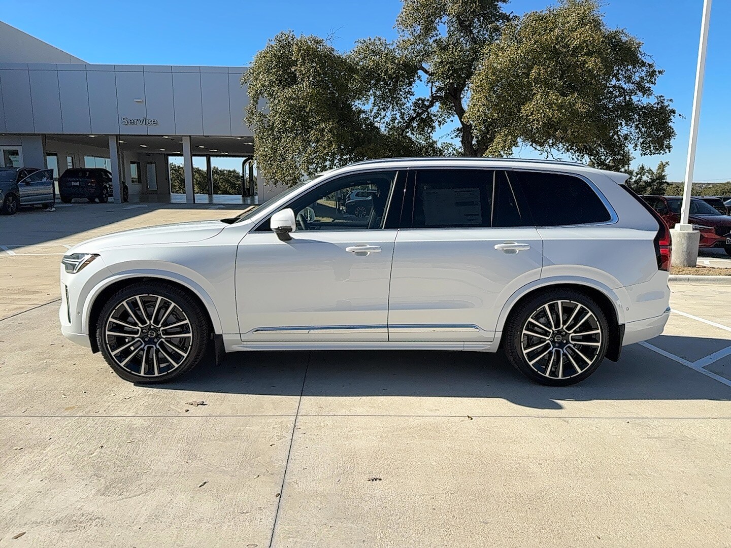 2025 Volvo XC90 photo 3